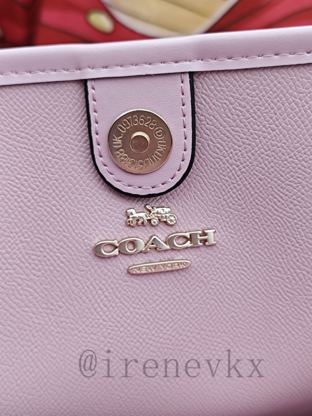 Coach City Tote Bag In Signature Canvas in powder pink color - Picture 5 of 6